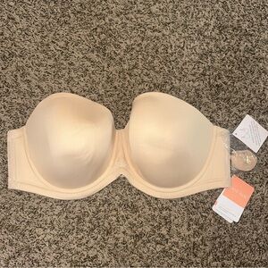 Cream Full-Coverage Seamless Strapless convertible adjustable Bra